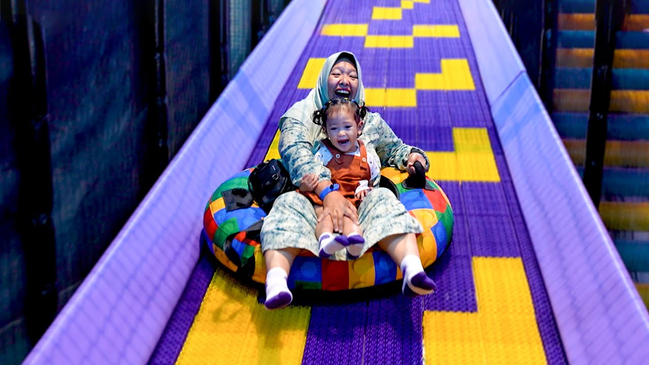 Keysha & Aracelli Bermain Prosotan dan mandi bola - Fun Indoor Playground for Family and kids