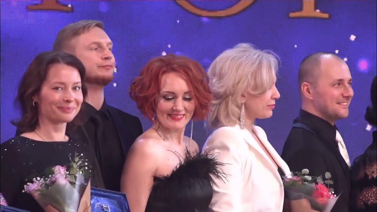 Show member. New kids on the block 2021. Show member. Club penguin spy puffle. Группа бойз бэнд.