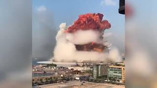 Мощный взрыв в Бейруте сравнили с падением атомной бомбы. Видео с места