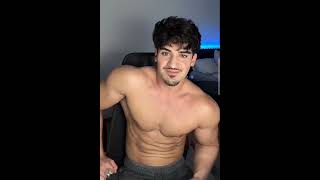 🇺🇸 Have You Ever Seen a Guy This Ripped AND This Good-Looking?! 🔥 American boy