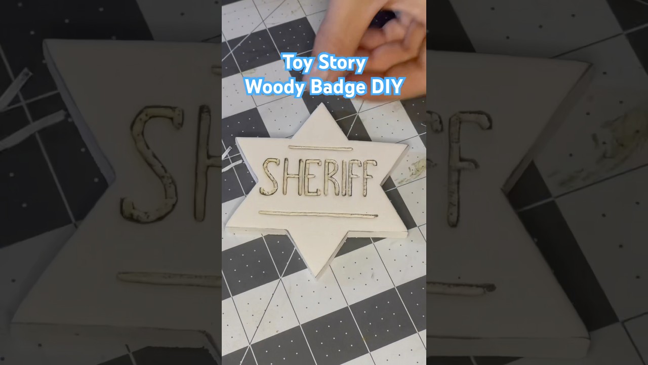 Police Badge DIY for Woody from Toys Story #diycosplay #toystory #disneycosplay #foamcrafts #cosplay