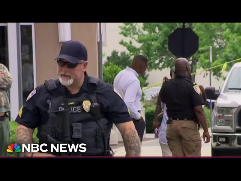 Search for suspects after deadly Louisiana mall ...