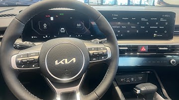 2025 Kia K5 interior display features