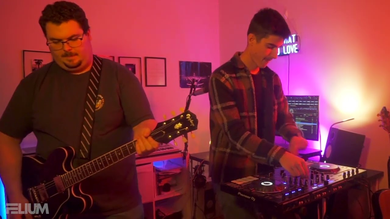 Devon Z B2B Felium Melodic House & Techno of 2022 | Do What You Love Sessions Vol.6