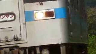 [警笛あり]JR四国 1000形気動車 土讃線「琴平行き」阿波池田駅付近通過