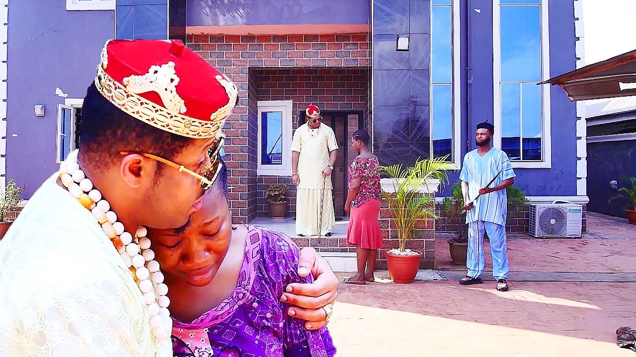 LE PAUVRE ORPHELIN REJETÉ A TROUVÉ L'AMOUR DANS LES YEUX DU BEAU PRINCE