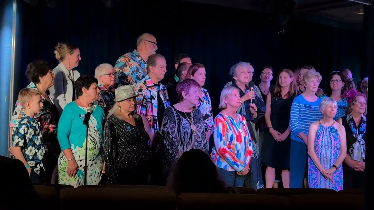 Play Cruise 3 Group Sing