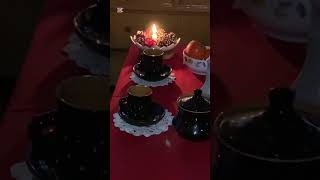 Старинная кровать, вышитое рукоделие, дубовый стол и теплая беленая печь #домвдеревне