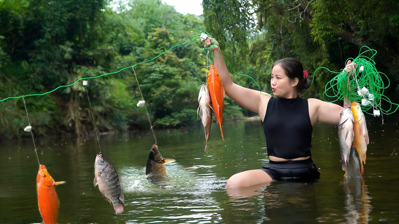 In 5 hours, using a fishing hook, the girl caught a large amount of ...