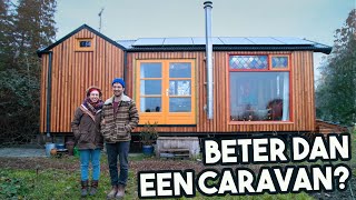 Tiny House van tweedehands materialen is prachtig 😻! - Tiny House Tour #13