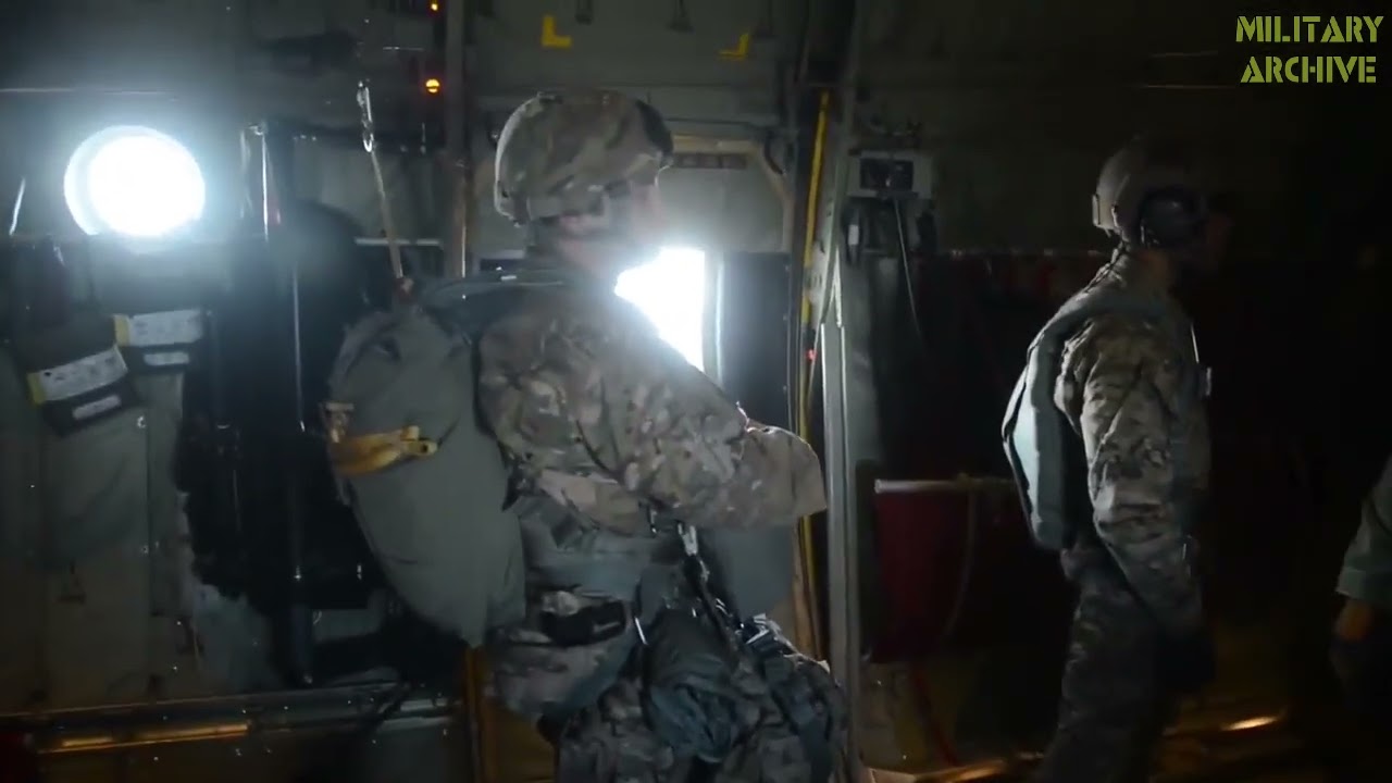 US Special Force Jumping From Hercules Planes (Watch this) 