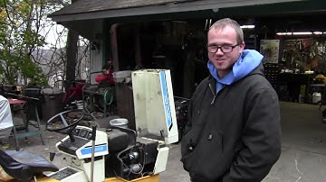 1975 Cub Cadet 1000 - Walk-around and First Start