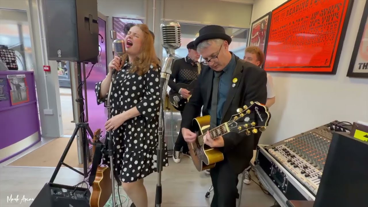 The TR5's. The Beehive (The Real Buzz Club). Pop Classics, Reading. Sunday 15th February 2026.