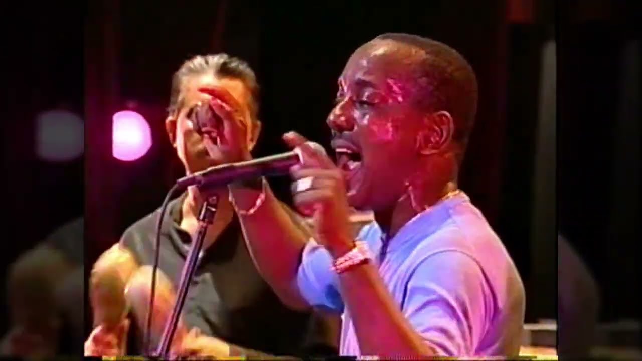 Los Hermanos Lebron Salsa y Control (en vivo colombia) YouTube