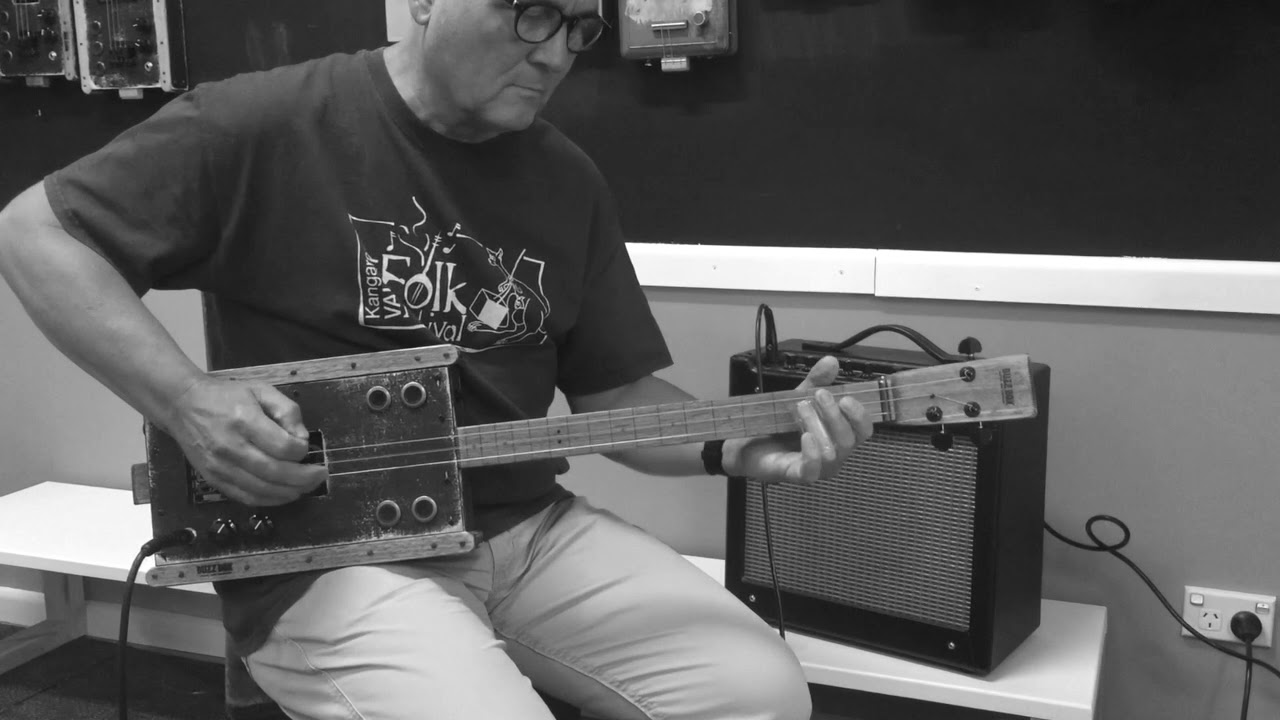 BUZZ BOX PREMIUM SLIDE GUITAR Three string with Road Case YouTube