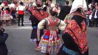 Mondas 2016 - Talavera de la Reina - Grupo representante de Lagartera, detalles de los trajes