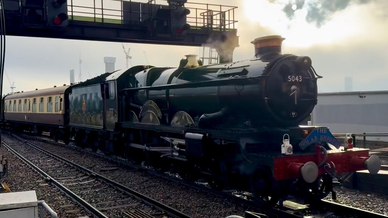 The Polar Express @ Birmingham Moor St - 47773 & “Earl of Mount Edgcumbe” - Dec 20th 2025