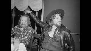 Watch Waylon Jennings The Shadow Of Your Distant Friend video