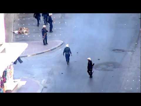 سترة المرتزقة تفر من يد الثوار ببلدة واديان 4 5 2012 