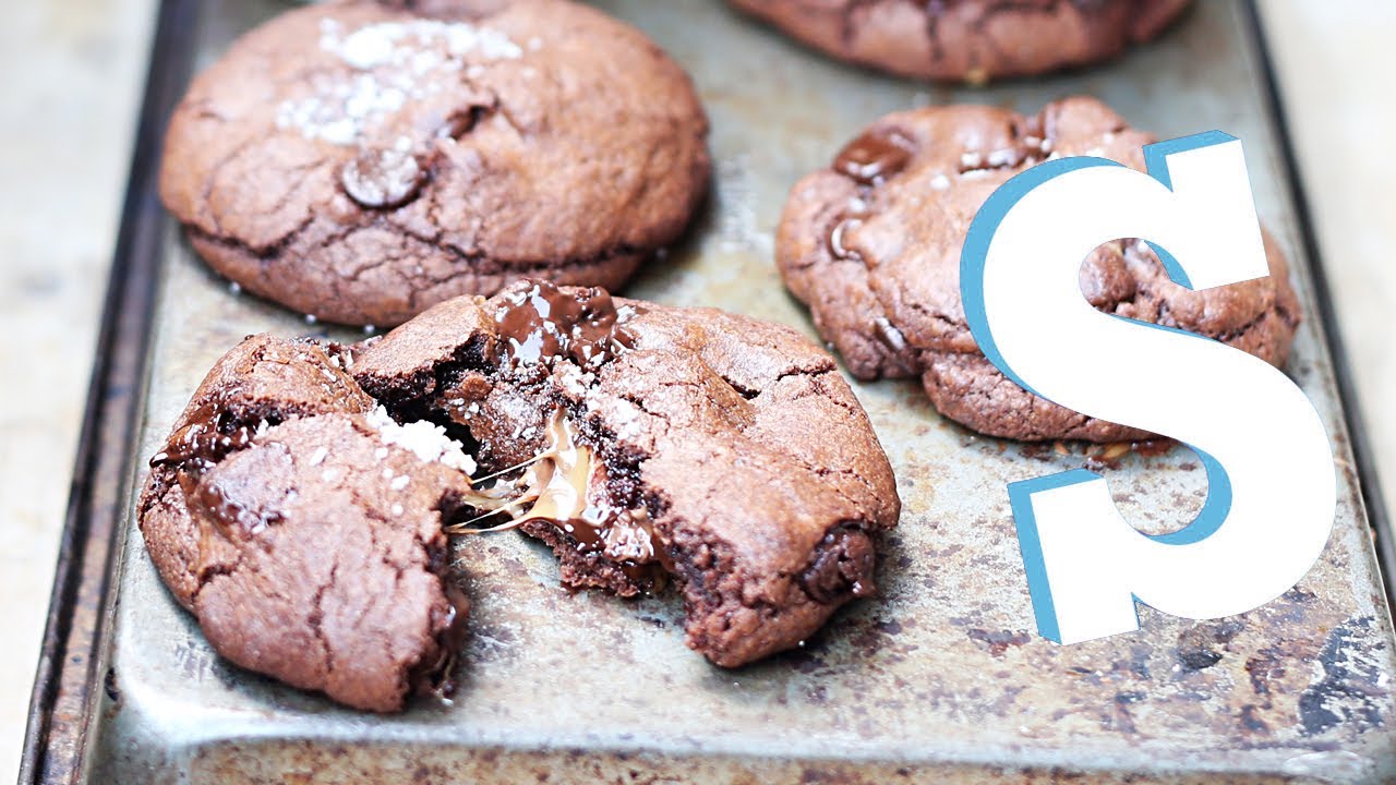 Chocolate Caramel Cookies - Stop Motion | Sorted Food