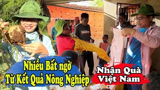 Những Món Quà từ Việt Nam và những điều bất ngờ từ gia đình Châu Phi||2Q Vlogs Cuộc Sống Châu Phi