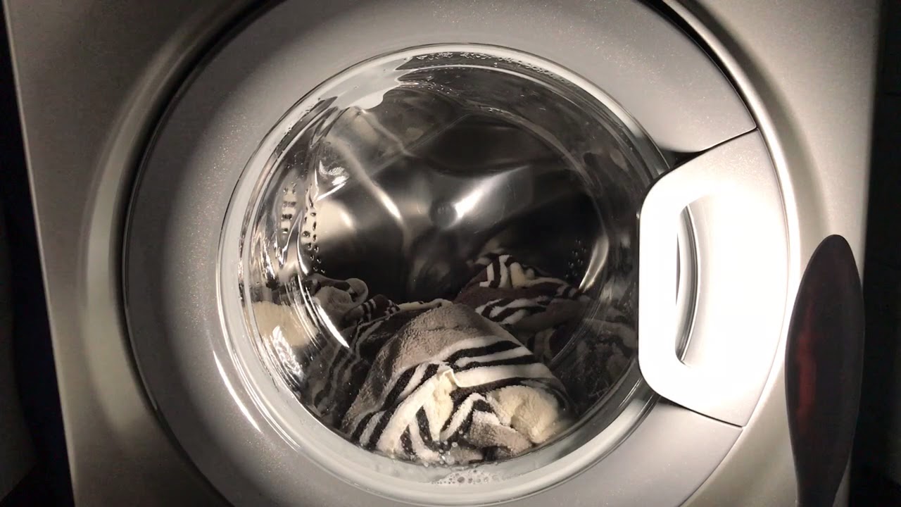 Hotpoint WMFUG 942 washing machine bed & bath 60° 3 rinses & 1400rpm Pt