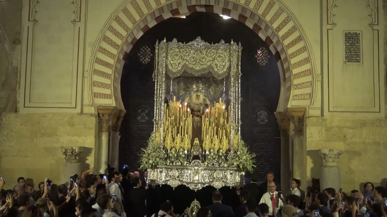 ENTRADA MEZQUITA - CATEDRAL || IDA CORONACIÓN VIRGEN DE LA PAZ Y ESPERANZA DE CÓRDOBA 2022