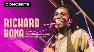 Video thumbnail of "Richard Bona - Kalabancoro | LIVE at at Martinique Jazz Festival, 2010 | Qwest TV"