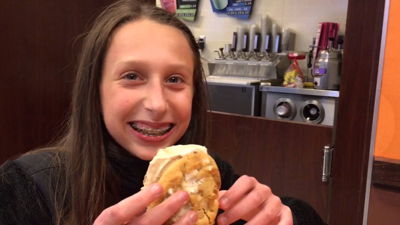 Baskin Robbins Warm Cookie Ice Cream Sandwich Taste Test Youtube