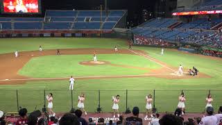PC0012 20200710 , 二下 , 林承飛:中外野方向一壘安打,一三壘有人。