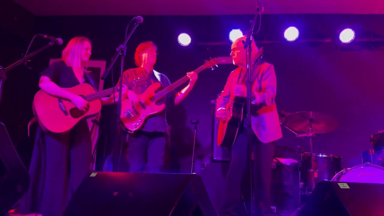 Alex Hart with  Martin Barre & Alan Thomson - Strangers & Lovers    'Backstage at the Green, Kinross
