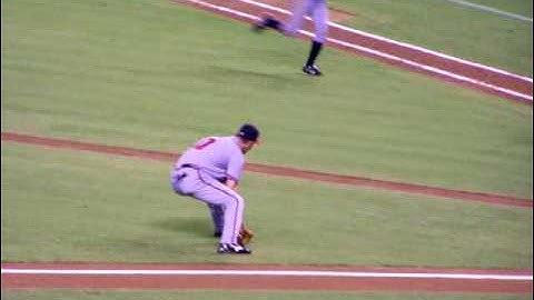 Chipper Stops the Bunt 20070728 Atl vs Dbacks