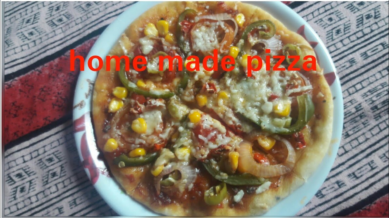 home made veg pizza...😋😋 kadhay me pizza kaise banaye?bina oven ke