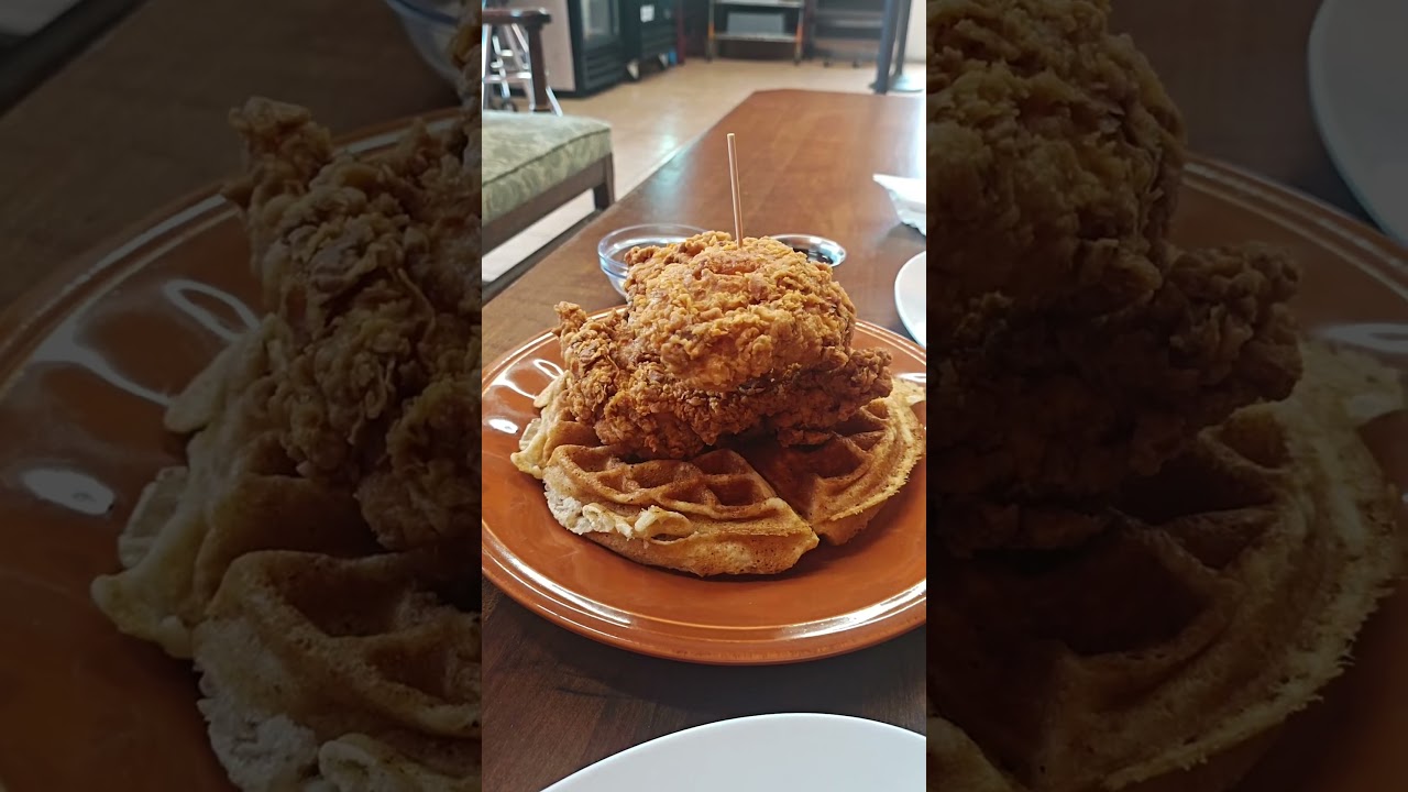 Παρακολούθηση Chef Brian's Comfort Kitchen at the 5 Points in Tucson! στο YouTube Παρακολούθηση Chef Brian's Comfort Kitchen at the 5 Points in Tucson! στο YouTube