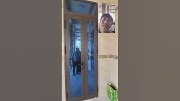 Tiện nghi và phong cách: Cửa đi mở quay 2 cánh nhôm Xingfa