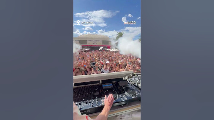 Breaking Bad's Bryan Cranston and Aaron Paul DJ in Las Vegas #breakingbad #shorts #music