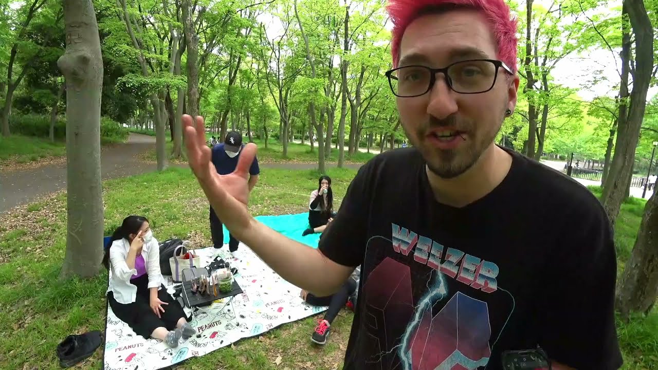 In the middle of the night, El Cziko