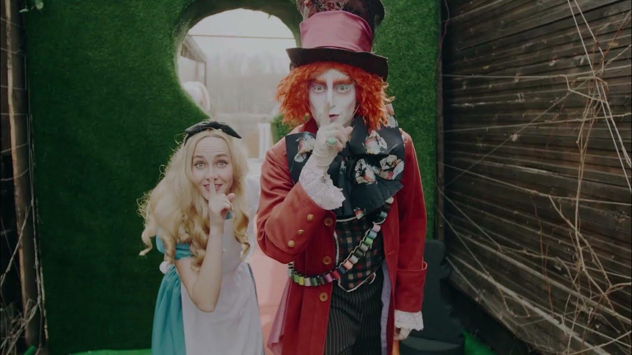 How to dress up as Alice in Wonderland Characters on a budget – CluedUpp  Games