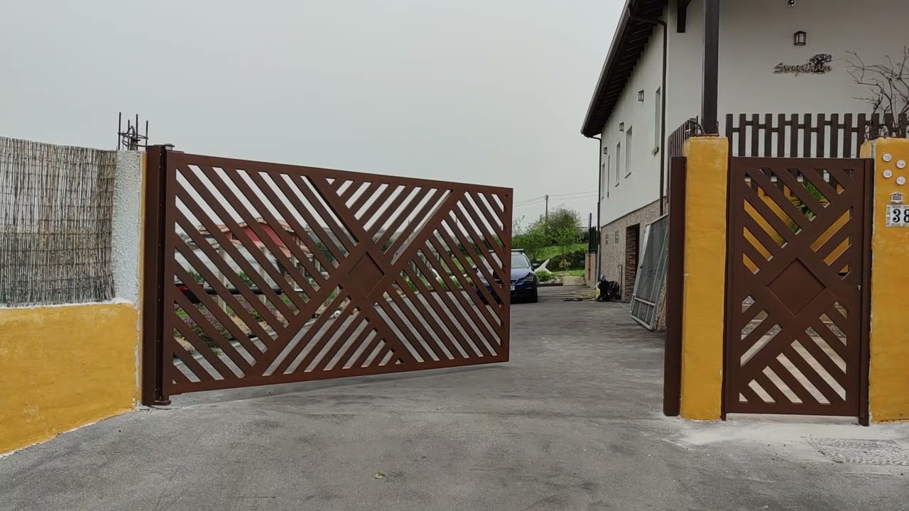 Puerta batiente ALEMAR AUTOMATISMOS,puertas automáticas en Asturias