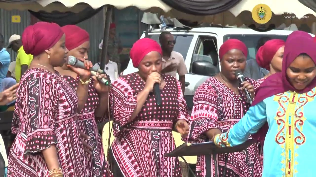 UWEKAJI WA JIWE LA MSINGI OFISI ZA WAKALA WA ULINZI JKU