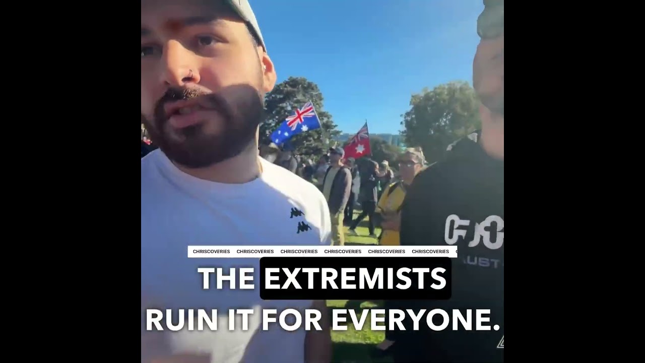 “You’ve lost us!”protest over, the mic is left open and national socialist jump up “Nazis ruined it”