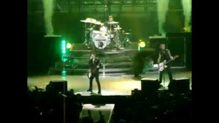 Green Day - Minority (live @ Ericsson Globe, Stockholm, SWEDEN 11.10.2009) screenshot 4