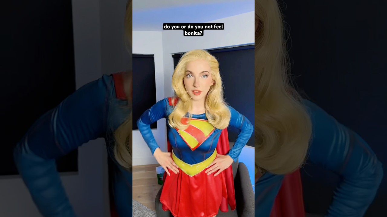 Do you or do you not feel bonita? | Supergirl and Krypto #supergirl #superman #cosplay #cosplaygirl