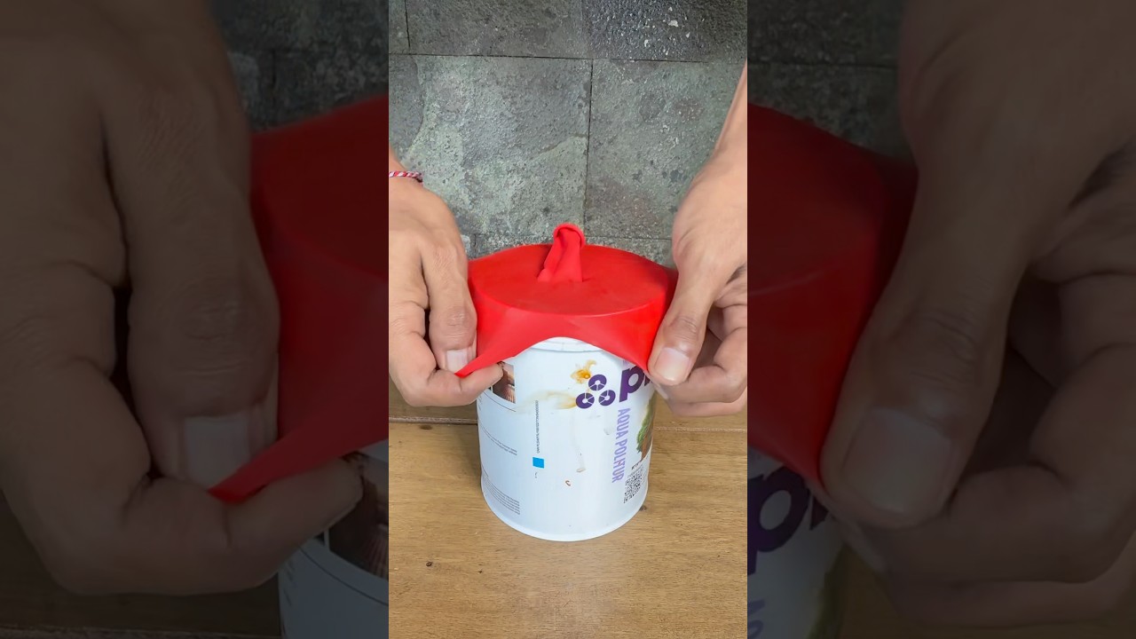 Painters, This is practical! A trick with a balloon! 