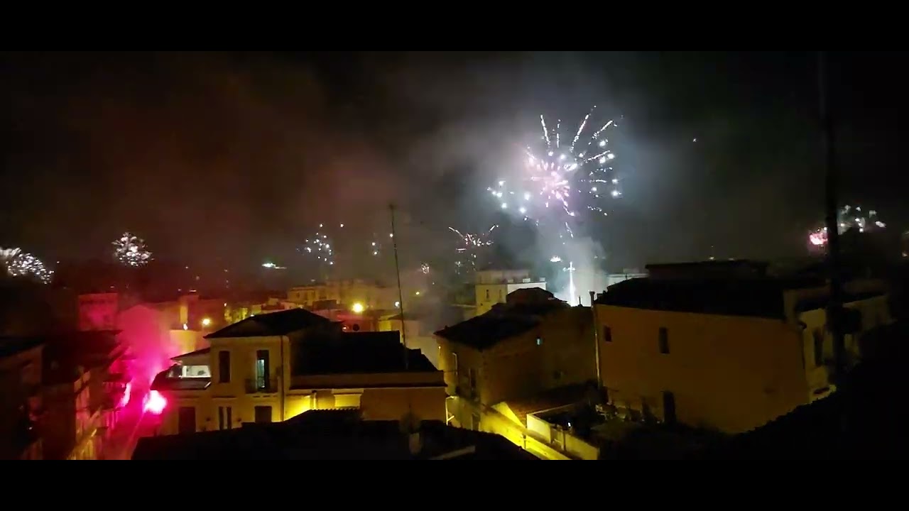 Foggia accoglie il 2023: i fuochi pirotecnici