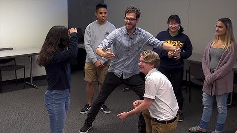 Psychology Class Uses Improv to Teach