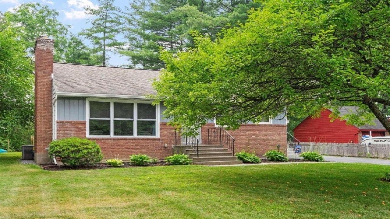 2303 Balltown Rd Road, Niskayuna, NY Presented by Kevin Clancy.