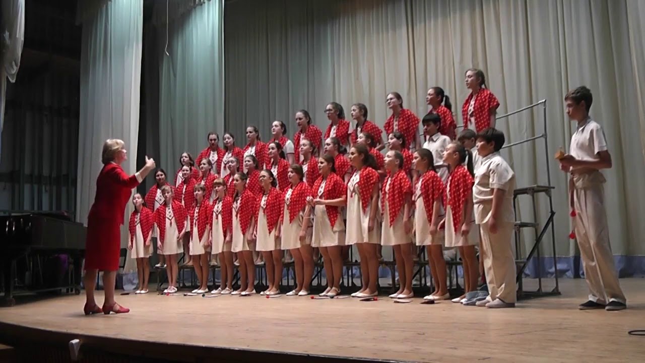 Концертный хор 'Глазовчанка' 'Береза березонька' - YouTube