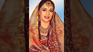 Madhuri Dixit Bollywood Actress Beautiful Dancing Lady