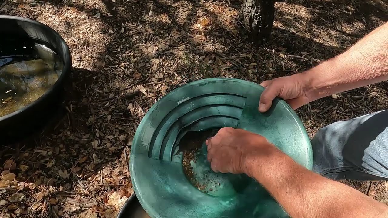 Smitty and Murphy in Pinos Altos New Mexico prospecting for Gold Part 2